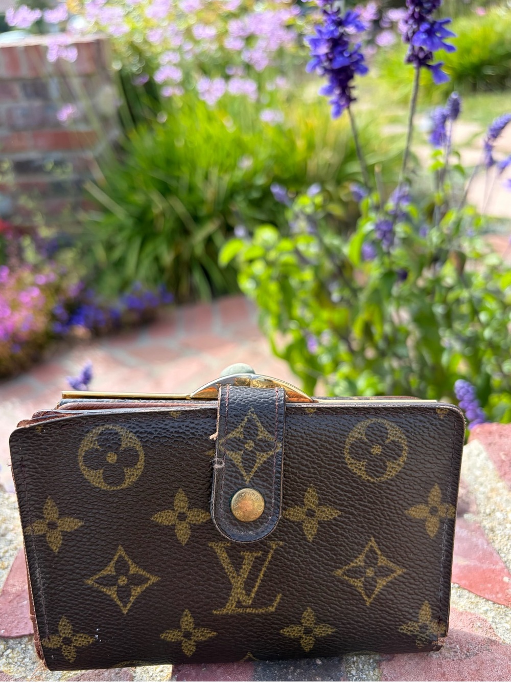 Louis Vuitton Monogram Kisslock Wallet Authentic 2004 Date-code Inside
